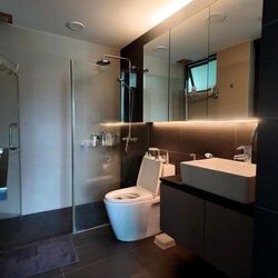 Stratford Court (D16), Condominium #628148681